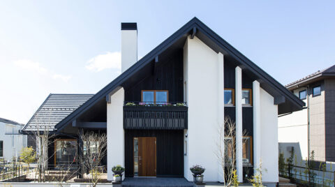 美しく快適に暮らす北洲の家～木製窓の魅力～