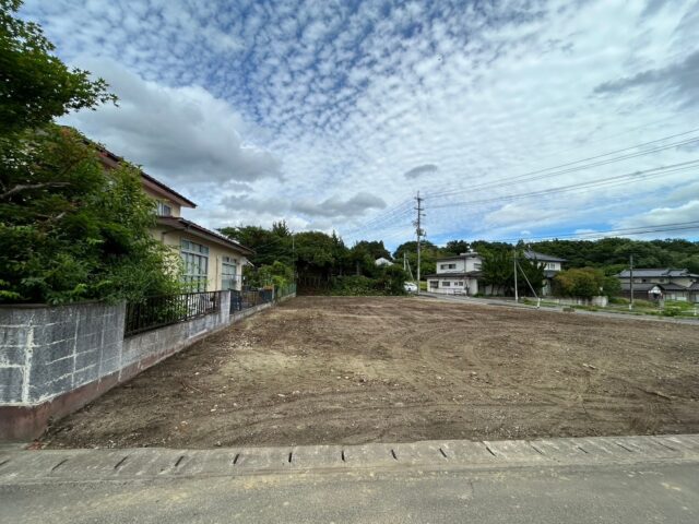 泉区野村字太斉山　1号地