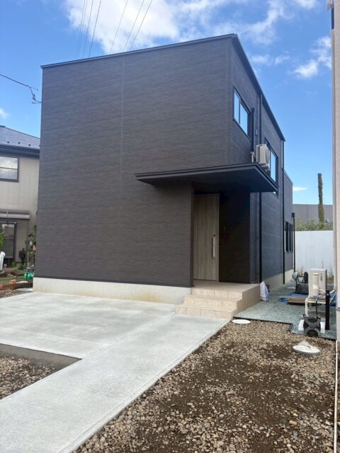 太白区中田町字二軒橋　A棟