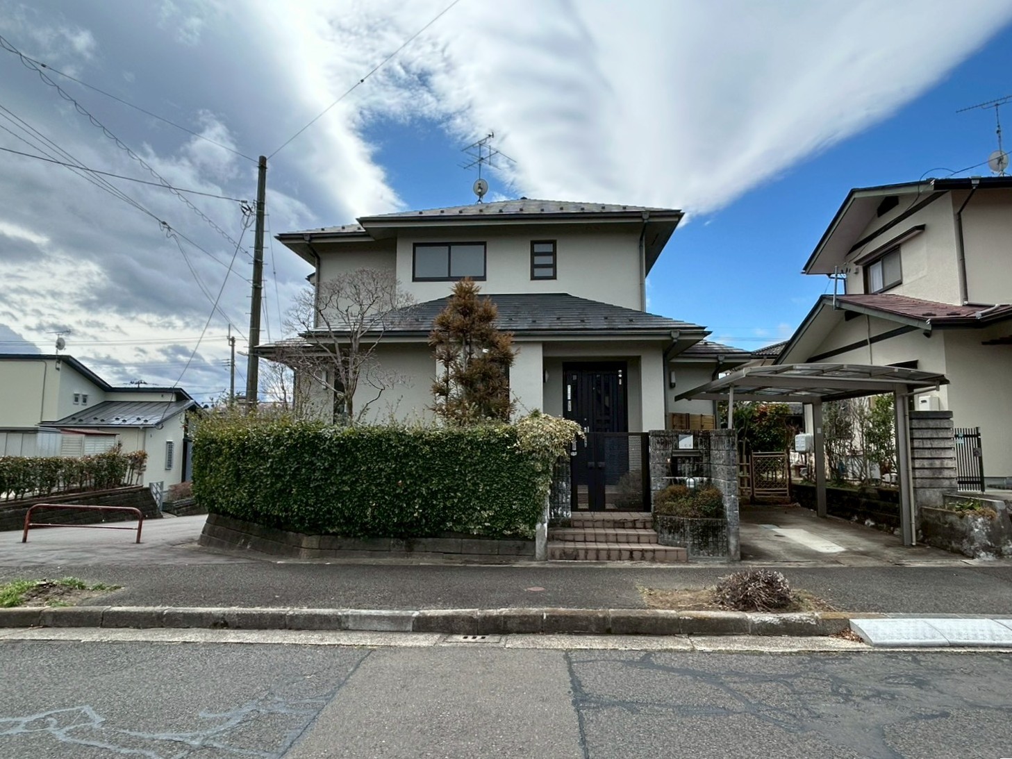 泉区高森4丁目　中古戸建