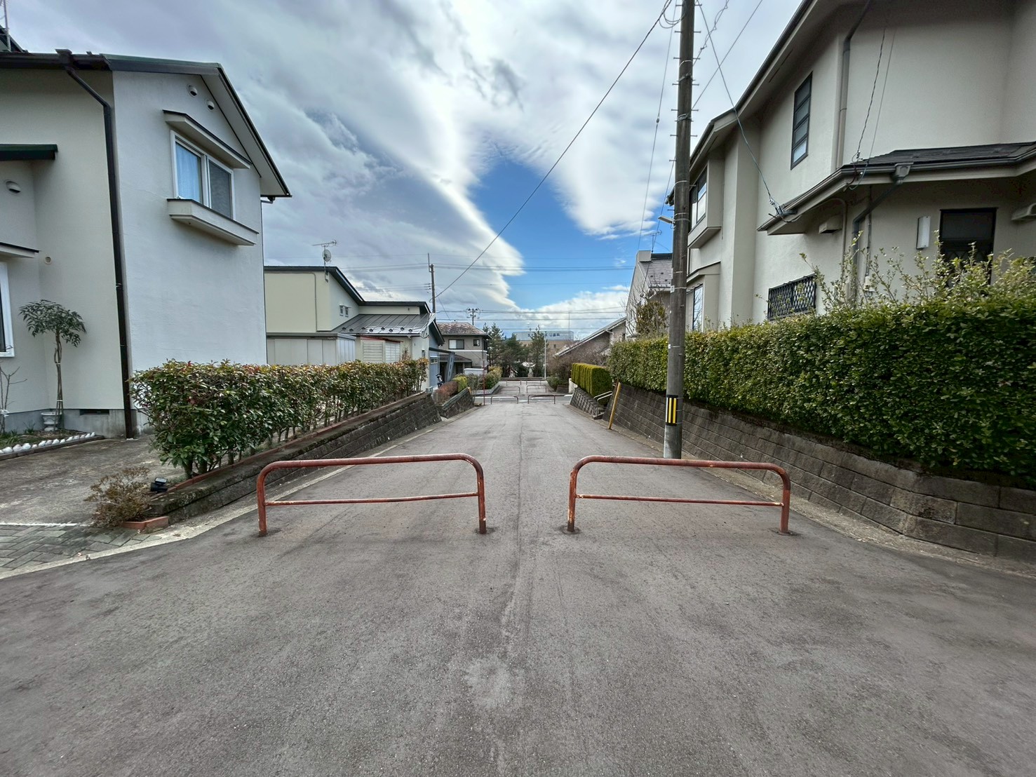 泉区高森4丁目　中古戸建