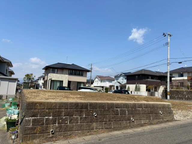 青葉区中山台2丁目　2号地