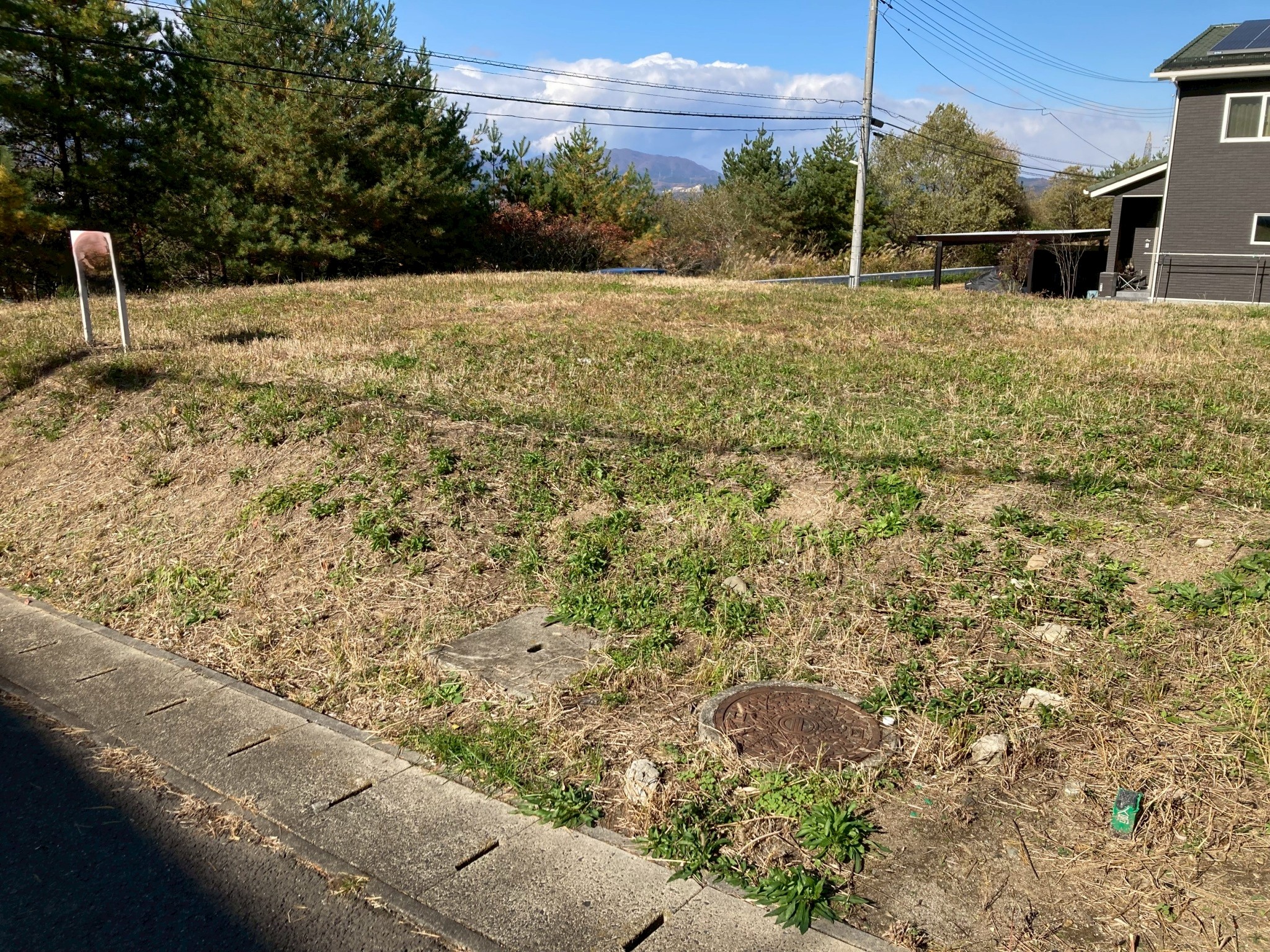 泉区西中山1丁目　3号地