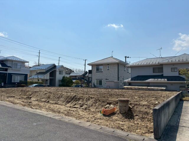 青葉区中山台2丁目　1号地