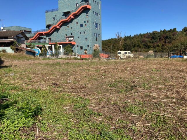 泉区根白石字町尻道下　北A号地