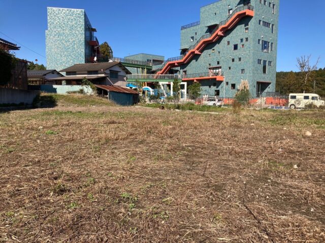 泉区根白石字町尻道下　北A号地